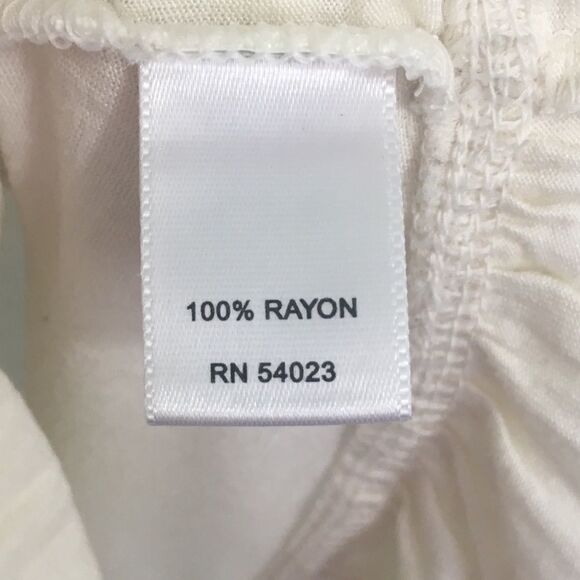 Banana Republic small, ivory, rayon top - Picture 6 of 7